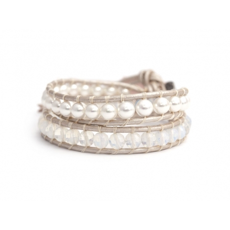 White Swarovski Pearls And Crystals Wrap Bracelet For Woman. White Beads Onto Pearl Leather